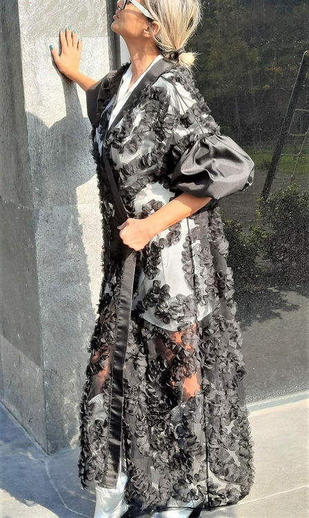 GİZMOSSE ÖZEL TASARIM KABARTMA TÜL KİMONO