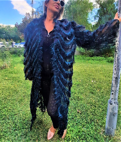 GİZMOSSE ÖZEL TASARIM YEŞİL TÜY DETAYLI KİMONO - Görsel 2