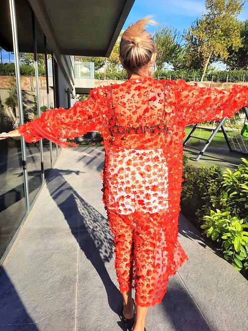 GİZMOSSEÖZEL TASARIM KIRMIZI KELEBEK DETAYLI TÜL KİMONO - Görsel 6