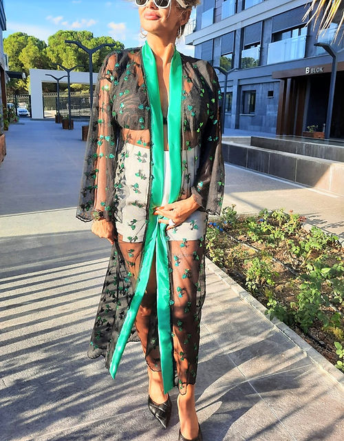 GİZMOSSEÖZEL TASARIM PUL PAYET İŞLEMELİ TÜL KİMONO