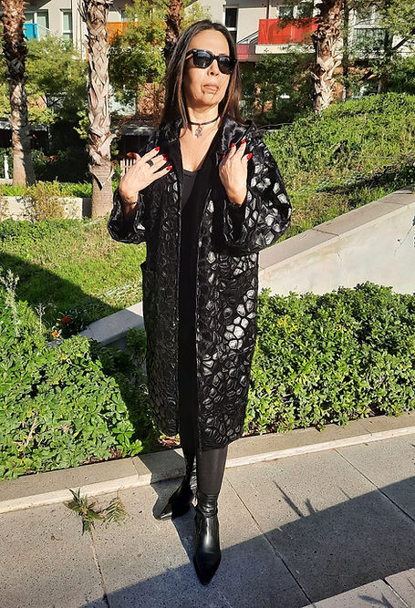 ÖZEL TASARIM ASTARLI DERİ PARÇACIKLI DIŞ GİYİSİ - Görsel 5