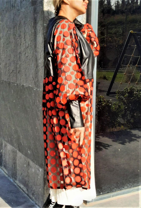 ÖZEL TASARIM DERİ VE DERİ KABARTMA TÜL DIŞ GİYİSİ - Görsel 2