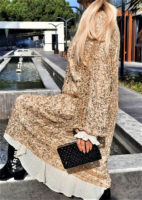 ÖZEL TASARIM GOLD SİMLİ PULLU ÖRGÜ TRANSPARAN ELBİSE - Görsel 5