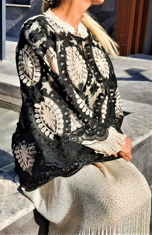 ÖZEL TASARIM İŞLEMELİ TÜL BLUZ - Görsel 6