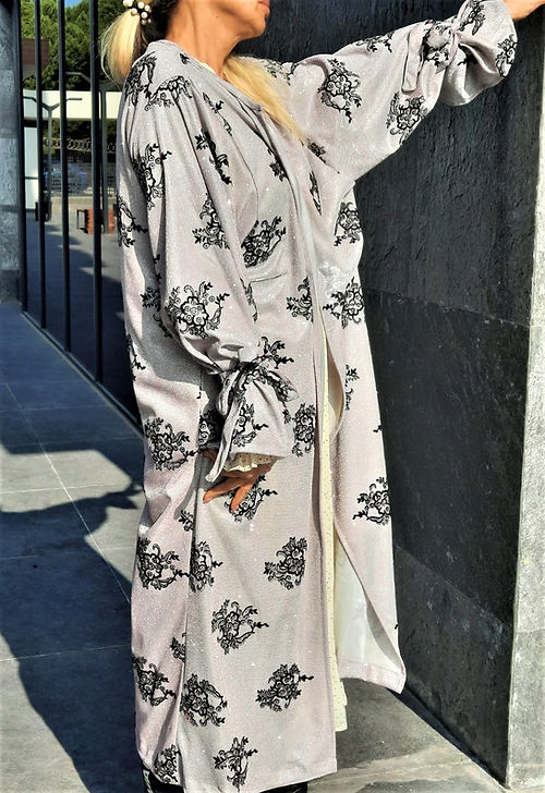 ÖZEL TASARIM KADİFE KABARTMA SİMLİ HELOGRAM DIŞ GİYİSİSİ - Görsel 2