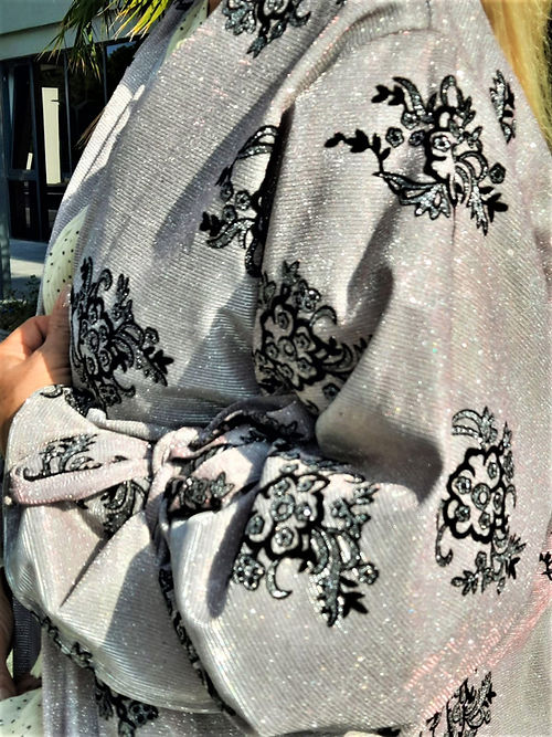 ÖZEL TASARIM KADİFE KABARTMA SİMLİ HELOGRAM DIŞ GİYİSİSİ - Görsel 6