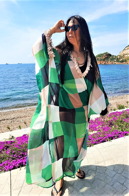 ÖZEL TASARIM RENKLİ ŞİFON ELBİSE