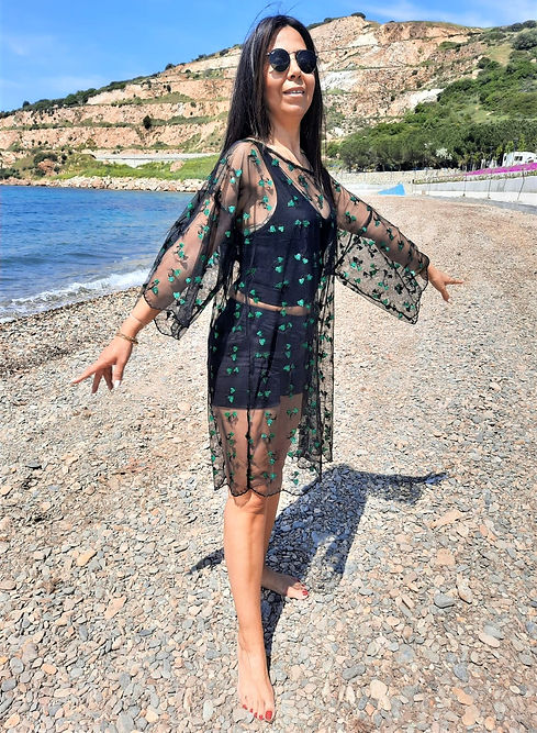 ÖZEL TASARIM TÜL ÜZERİ PAYETLİ TRANSPARAN BLUZ