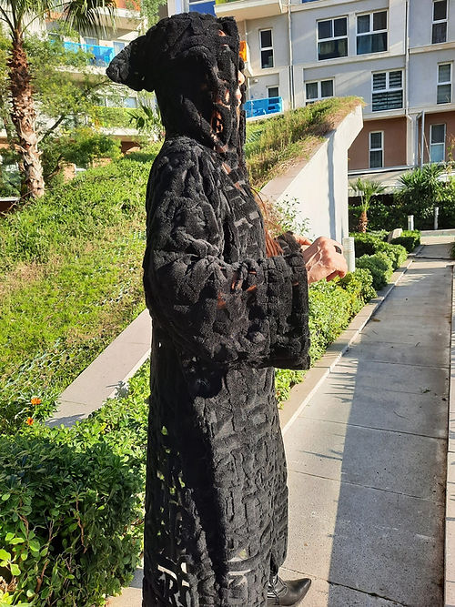 ÖZEL TASARIM TÜL ÜZERİN DE POLAR HARF KABARTMALI KİMONO - Görsel 3