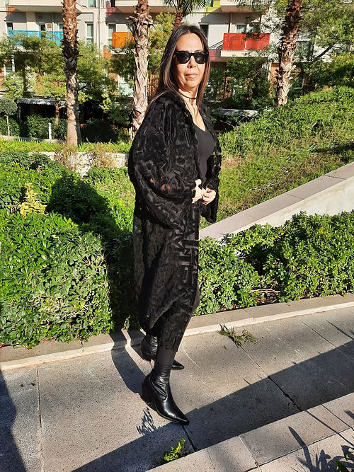 ÖZEL TASARIM TÜL ÜZERİN DE POLAR HARF KABARTMALI KİMONO - Görsel 7