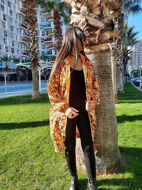 ÖZEL TASARIM YAĞMURLUK VE RÜZGARLIK