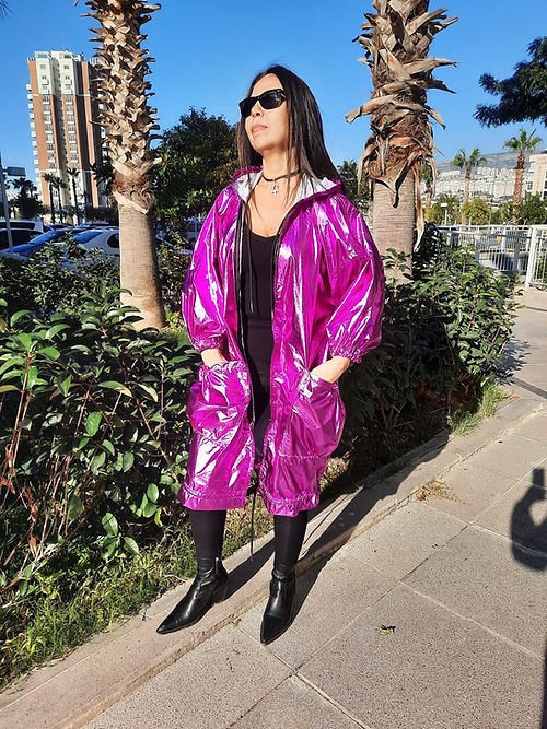 ÖZEL TASARIM YAĞMURLUK VE RÜZGARLIK